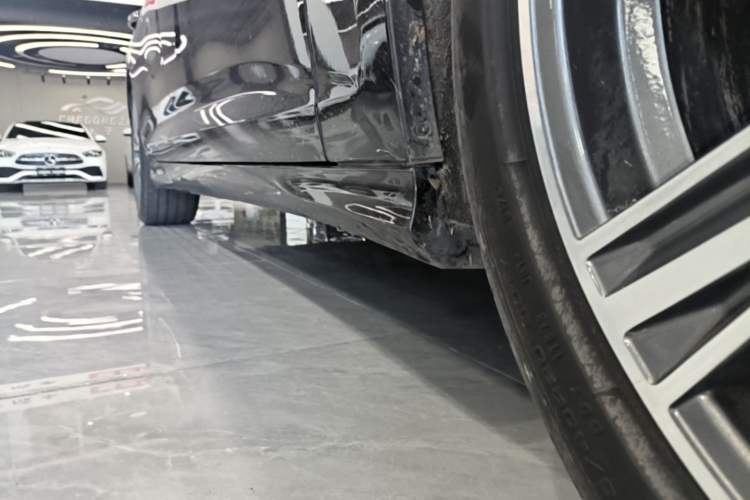 Used Audi A6L 2024 40 TFSI Luxury Dynamic Edition Right Side Sill