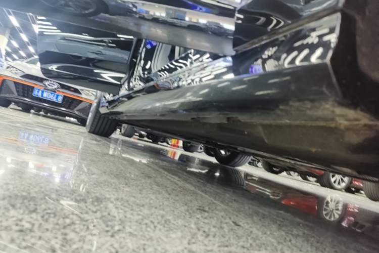 Used Audi A6L 2024 40 TFSI Luxury Dynamic Edition Right Side Sill