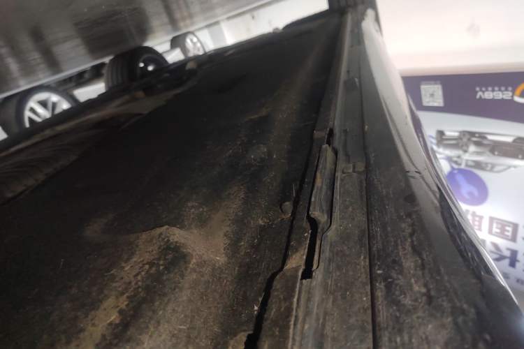 Used Audi A6L 2024 40 TFSI Luxury Dynamic Edition Right Side Sill