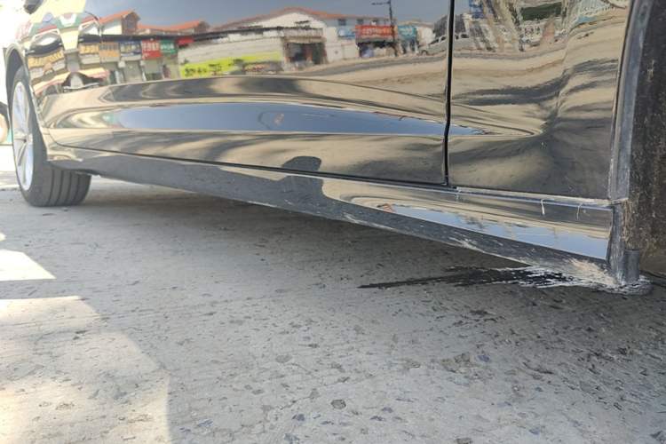 Used Audi A6L 2024 45 TFSI Prestige Dynamic Edition Right Side Sill