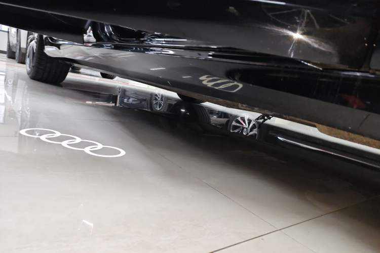 Used Audi A6L 2024 45 TFSI Prestige Dynamic Edition Right Side Sill