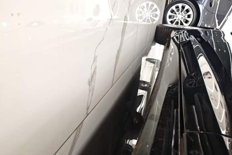 Used Audi A6L 2024 45 TFSI Prestige Dynamic Edition Right Side Sill