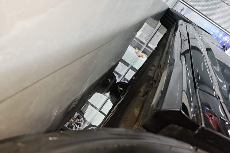 Used Audi A6L 2024 45 TFSI quattro Prestige Dynamic Edition Right Side Sill
