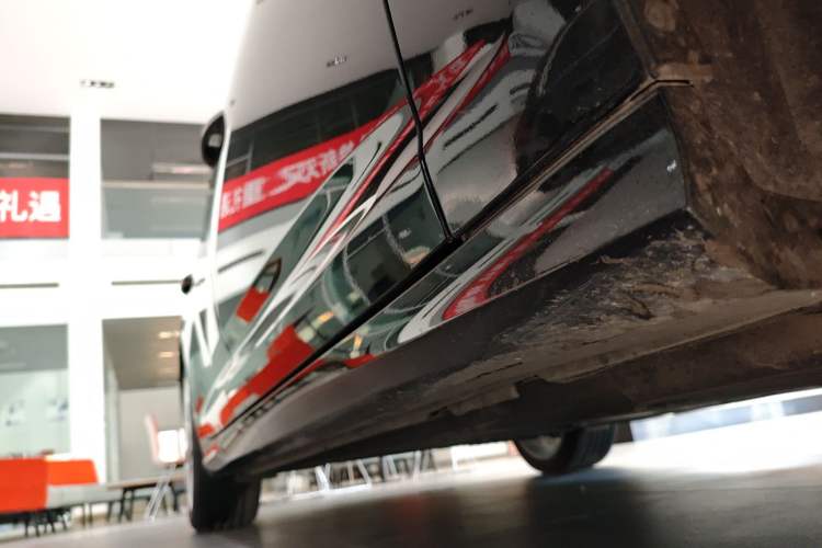 Used Audi A6L 2024 45 TFSI Prestige Dynamic Edition Right Side Sill