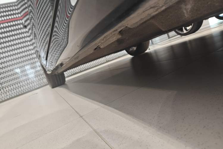 Used Audi A6L 2024 45 TFSI Prestige Dynamic Edition Right Side Sill