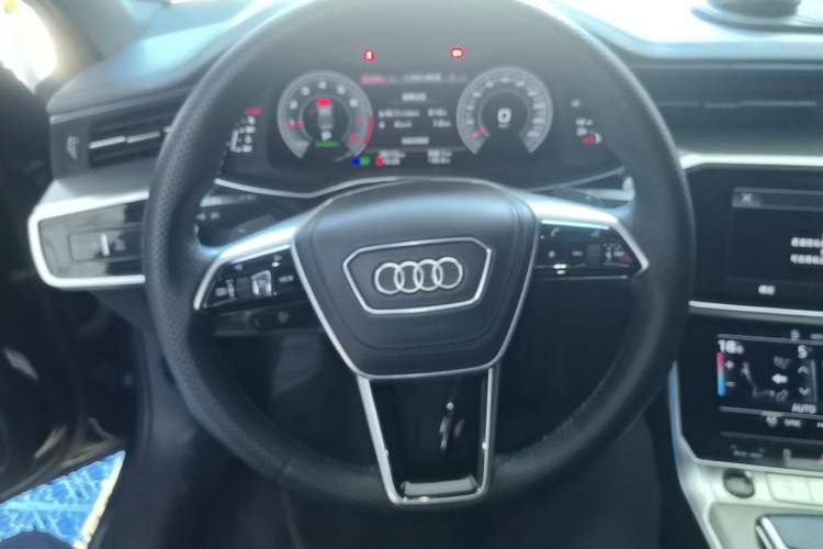 Used Audi A6L 2024 45 TFSI Prestige Dynamic Edition Steering Wheel
