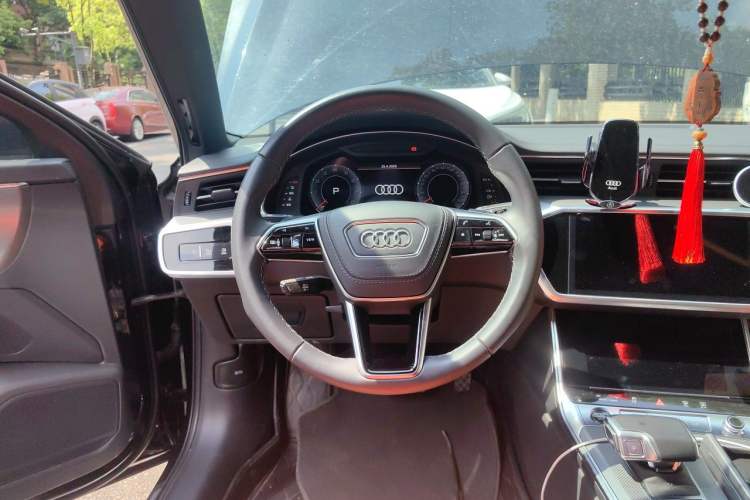 Used Audi A6L 2024 40 TFSI Luxury Dynamic Edition Steering Wheel