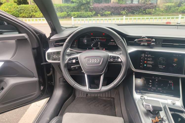 Used Audi A6L 2024 40 TFSI Luxury Dynamic Edition Steering Wheel