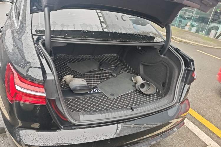 Used Audi A6L 2024 40 TFSI Luxury Dynamic Edition Trunk