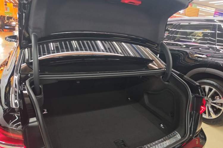 Used Audi A6L 2024 45 TFSI quattro Prestige Dynamic Edition Trunk