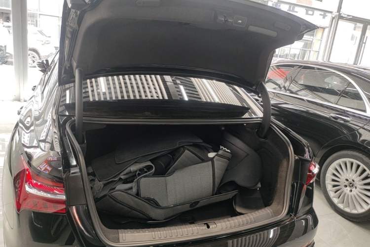 Used Audi A6L 2024 40 TFSI Luxury Dynamic Edition Trunk
