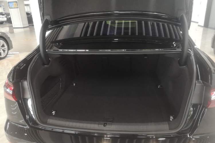 Used Audi A6L 2024 55 TFSI quattro Prestige Dynamic Edition Trunk