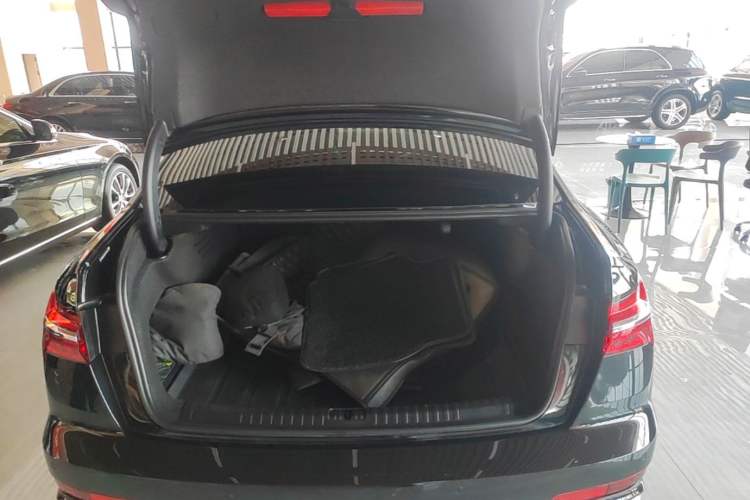 Used Audi A6L 2024 45 TFSI quattro Prestige Dynamic Edition Trunk