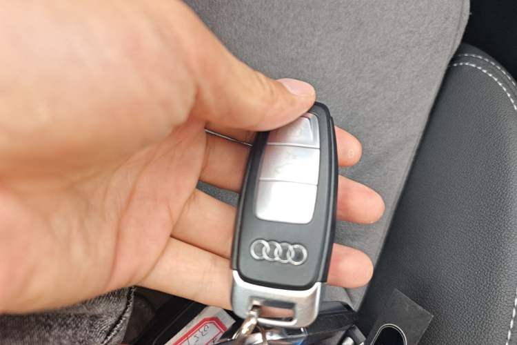 Used Audi A6L 2024 40 TFSI Luxury Dynamic Edition Vehicle Key