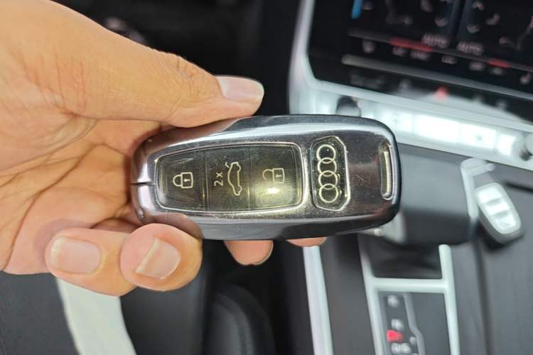 Used Audi A6L 2024 45 TFSI quattro Prestige Elegant Edition Vehicle Key