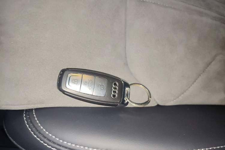 Used Audi A6L 2024 45 TFSI Prestige Dynamic Edition Vehicle Key