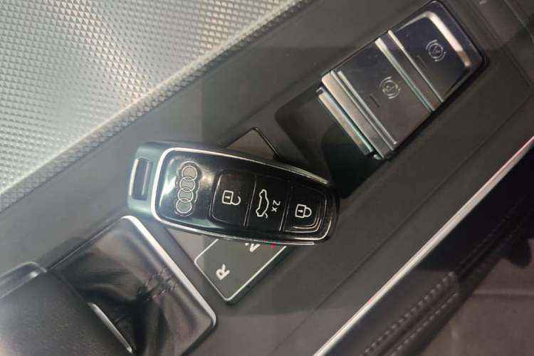 Used Audi A6L 2024 45 TFSI Prestige Dynamic Edition Vehicle Key