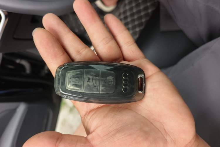 Used Audi A6L 2024 45 TFSI quattro Prestige Dynamic Edition Vehicle Key