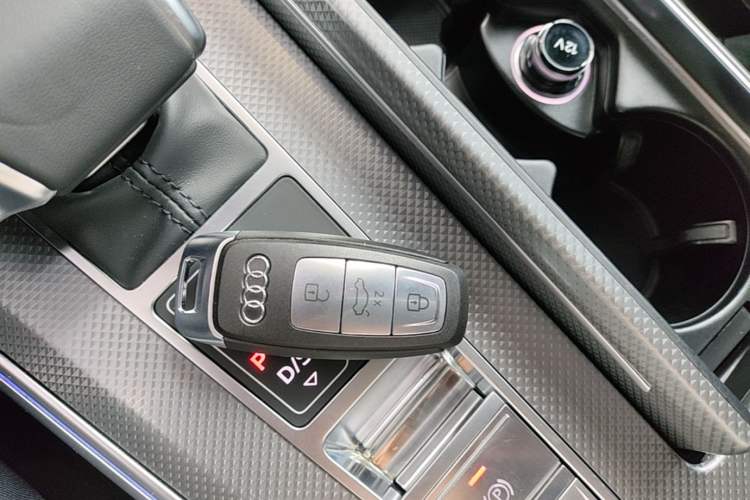 Used Audi A6L 2024 40 TFSI Luxury Dynamic Edition Vehicle Key