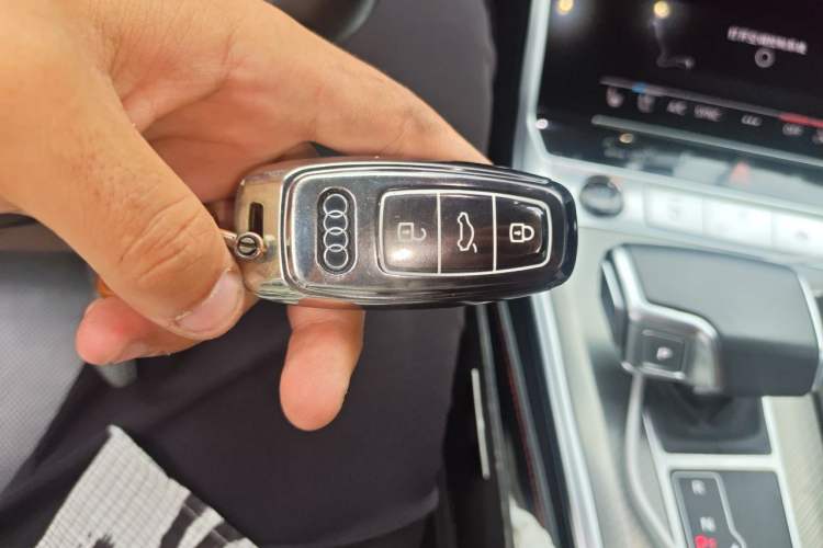 Used Audi A6L 2024 45 TFSI Prestige Elegant Edition Vehicle Key