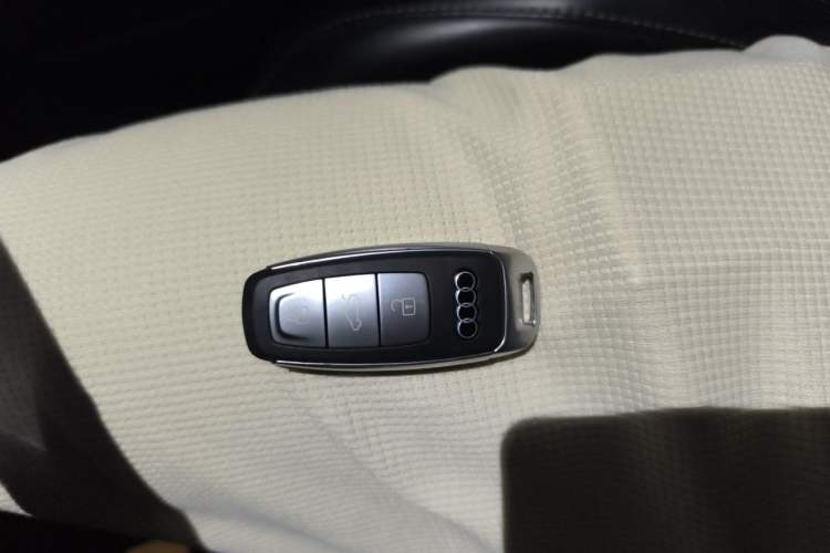 Used Audi A6L 2024 45 TFSI Prestige Dynamic Edition Vehicle Key
