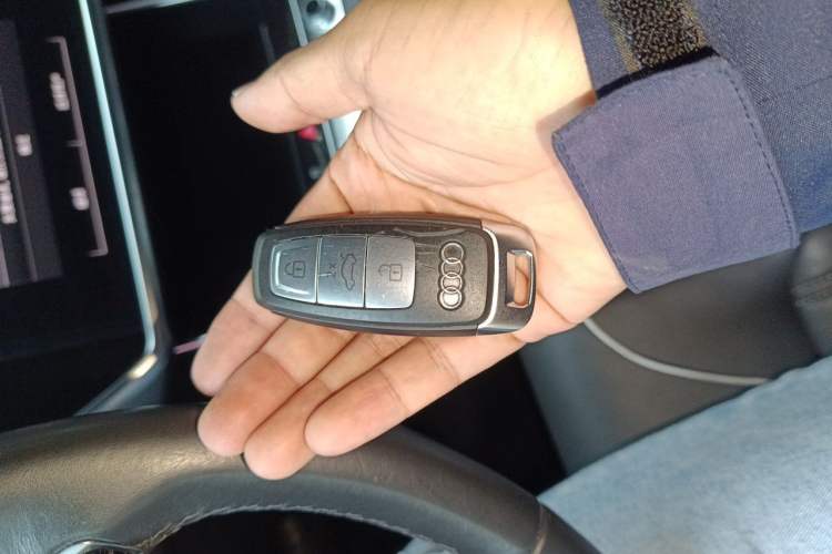 Used Audi A6L 2024 45 TFSI quattro Prestige Elegant Edition Vehicle Key