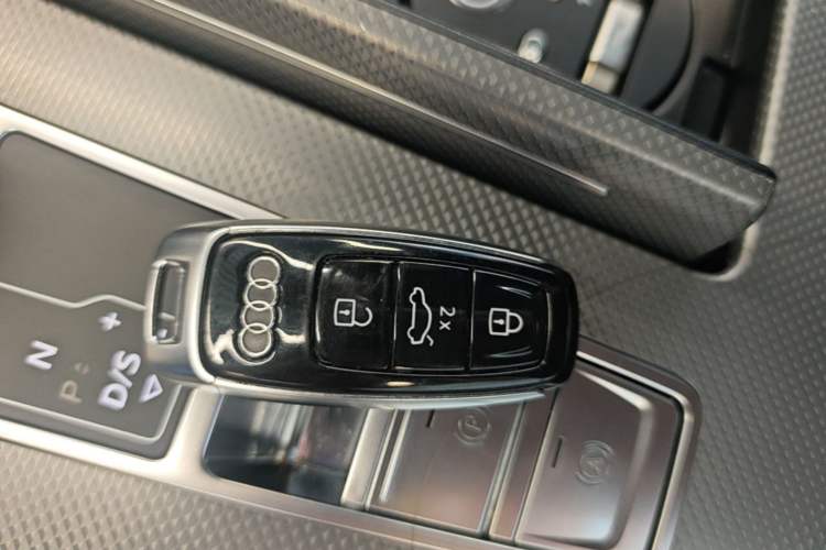 Used Audi A6L 2024 45 TFSI Prestige Dynamic Edition Vehicle Key