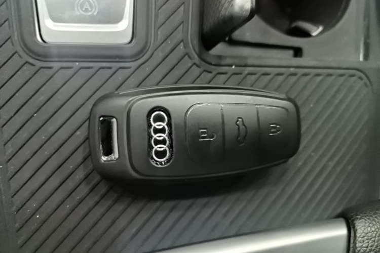 Used Audi A6L 2024 40 TFSI Luxury Dynamic Edition Vehicle Key
