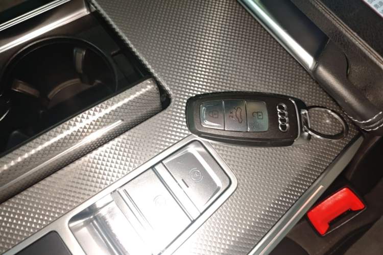 Used Audi A6L 2024 45 TFSI Prestige Dynamic Edition Vehicle Key