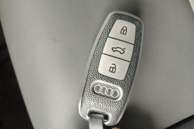 Used Audi A6L 2024 45 TFSI Prestige Elegant Edition Vehicle Key