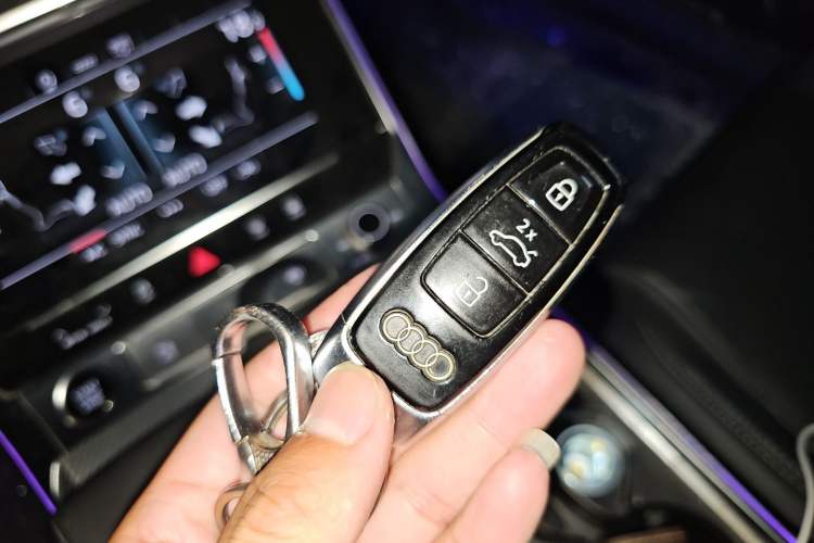 Used Audi A6L 2024 45 TFSI Prestige Dynamic Edition Vehicle Key