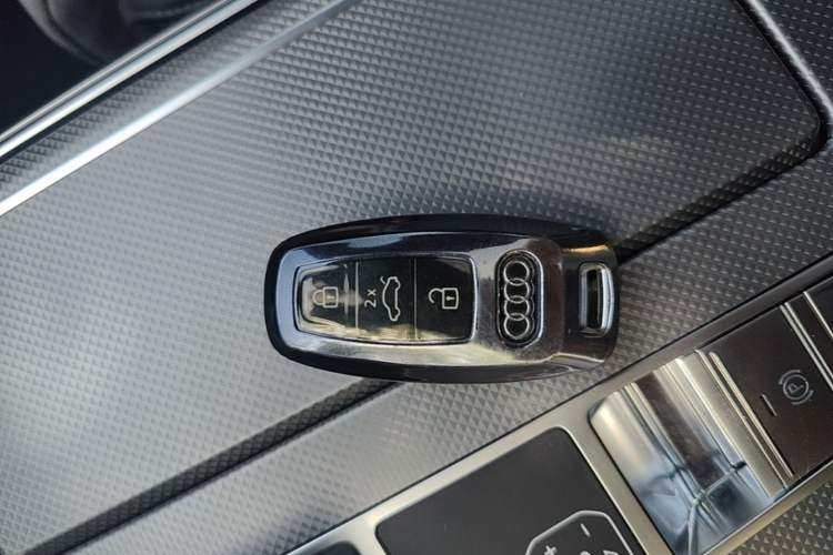 Used Audi A6L 2024 45 TFSI Prestige Dynamic Edition Vehicle Key