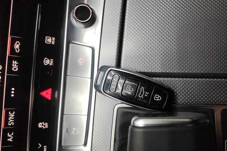 Used Audi A6L 2024 40 TFSI Luxury Dynamic Edition Vehicle Key