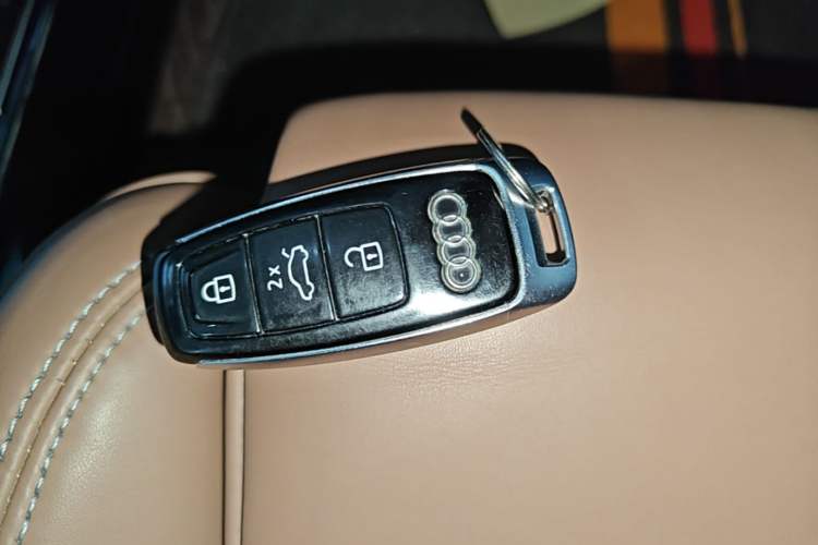 Used Audi A6L 2024 45 TFSI quattro Prestige Elegant Edition Vehicle Key