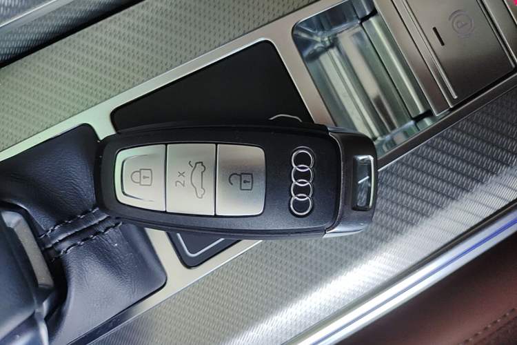Used Audi A6L 2024 45 TFSI Prestige Dynamic Edition Vehicle Key