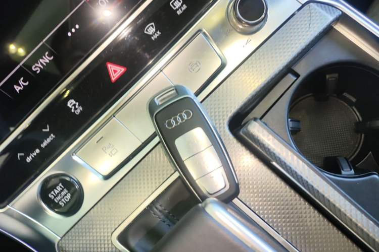 Used Audi A6L 2024 40 TFSI Luxury Dynamic Edition Vehicle Key