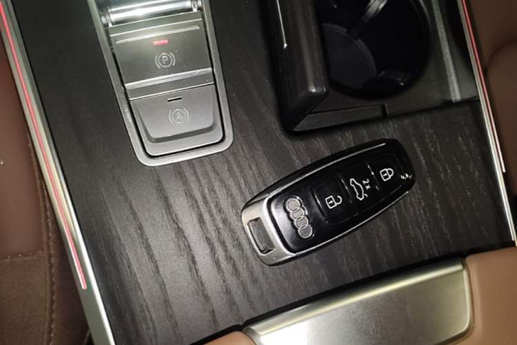 Used Audi A6L 2024 45 TFSI quattro Prestige Elegant Edition Vehicle Key