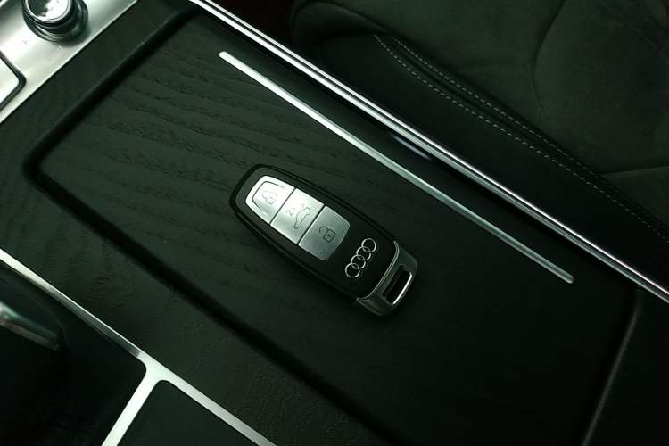 Used Audi A6L 2024 45 TFSI quattro Prestige Dynamic Edition Vehicle Key