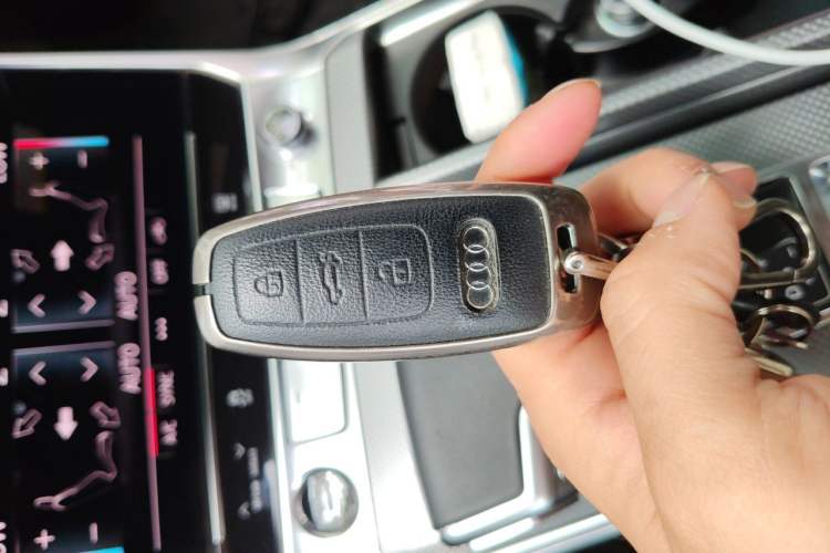 Used Audi A6L 2024 45 TFSI Prestige Dynamic Edition Vehicle Key