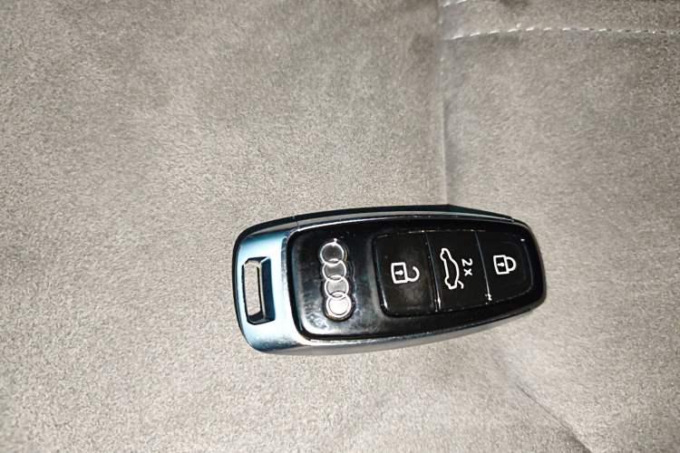 Used Audi A6L 2024 45 TFSI quattro Prestige Dynamic Edition Vehicle Key