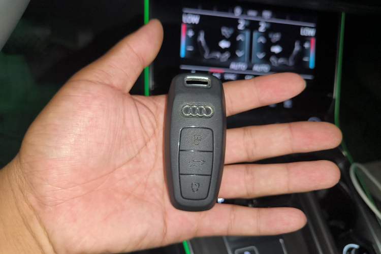 Used Audi A6L 2024 45 TFSI quattro Prestige Dynamic Edition Vehicle Key