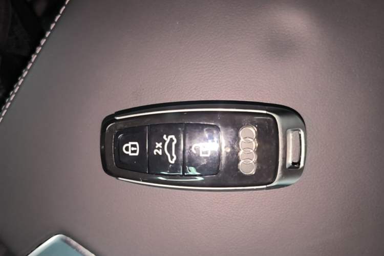 Used Audi A6L 2024 45 TFSI quattro Prestige Dynamic Edition Vehicle Key