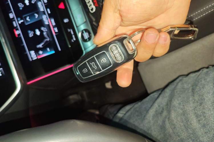 Used Audi A6L 2024 40 TFSI Luxury Dynamic Edition Vehicle Key