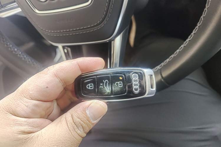 Used Audi A6L 2024 45 TFSI Prestige Dynamic Edition Vehicle Key