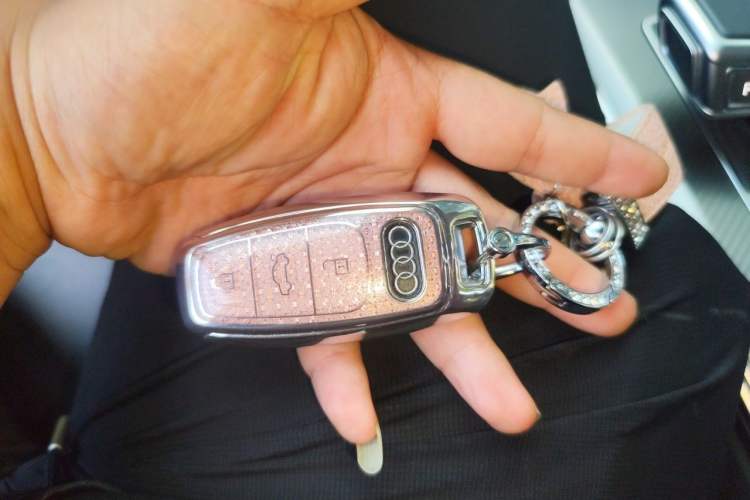 Used Audi A6L 2024 45 TFSI Prestige Elegant Edition Vehicle Key