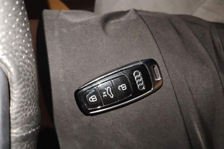 Used Audi A6L 2024 45 TFSI quattro Prestige Dynamic Edition Vehicle Key