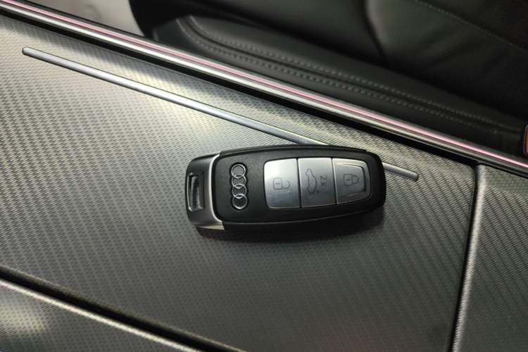 Used Audi A6L 2024 45 TFSI Prestige Dynamic Edition Vehicle Key