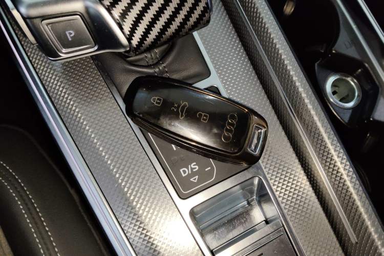 Used Audi A6L 2024 40 TFSI Luxury Dynamic Edition Vehicle Key
