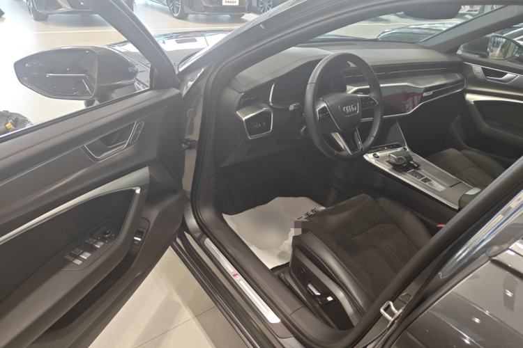 Used Audi A6L 2024 45 TFSI Prestige Dynamic Edition Driver Seat