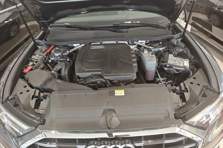 Used Audi A6L 2024 45 TFSI Prestige Dynamic Edition Engine Bay